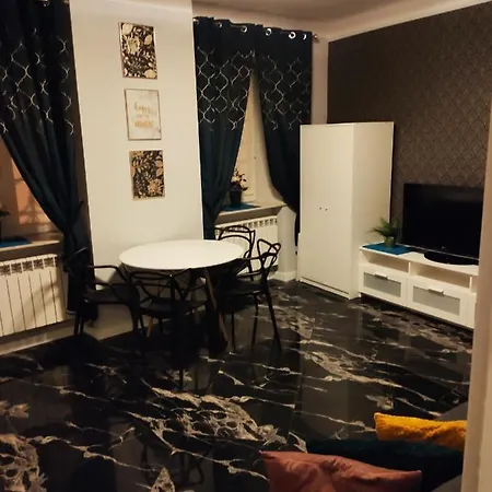 Nina Apartmán Varšava